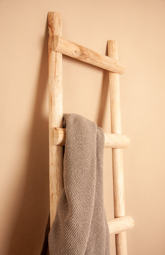 Decoratieve Houten Sierladder – Rustieke Charme en Veelzijdige Stijl