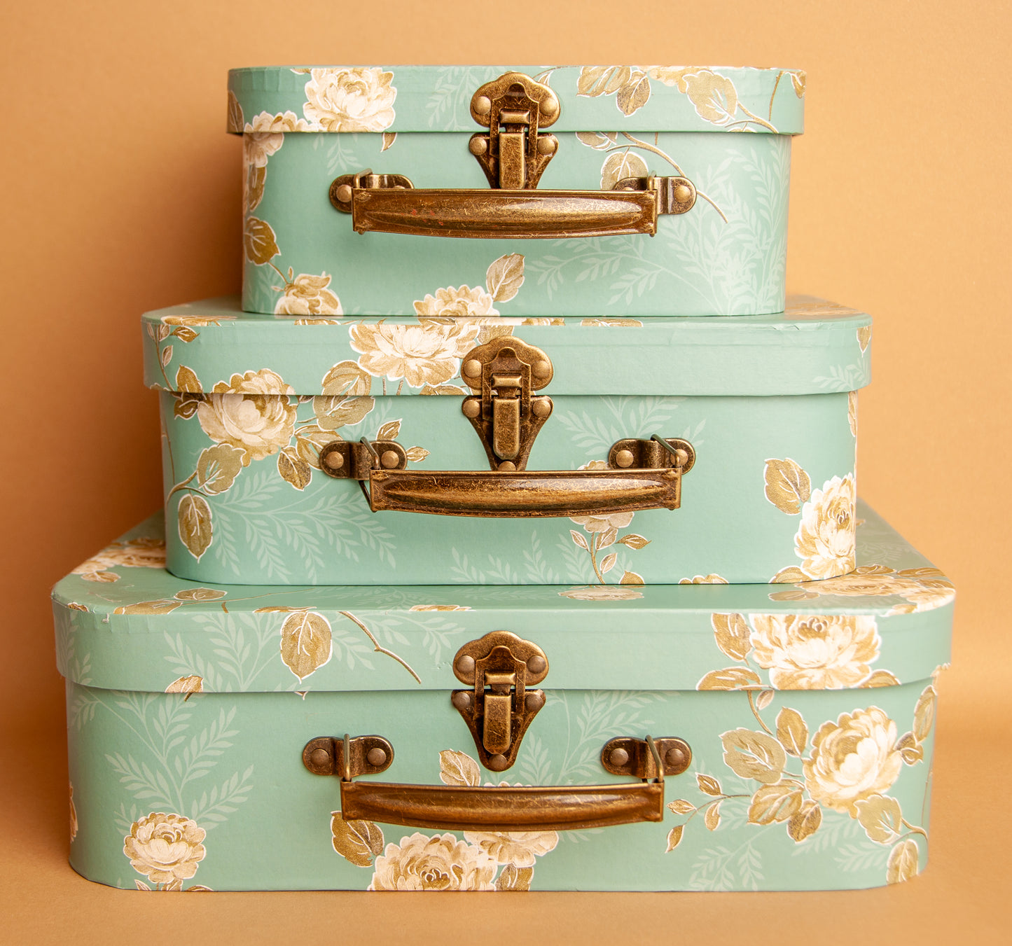 Set van 3 Koffertjes – Stijlvolle Opslag en Vintage Charme