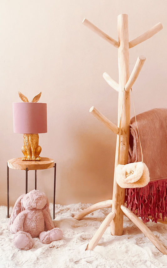 Roze, Goudkleurige Konijnenlamp – Speelse Luxe en Betoverende Sfeer