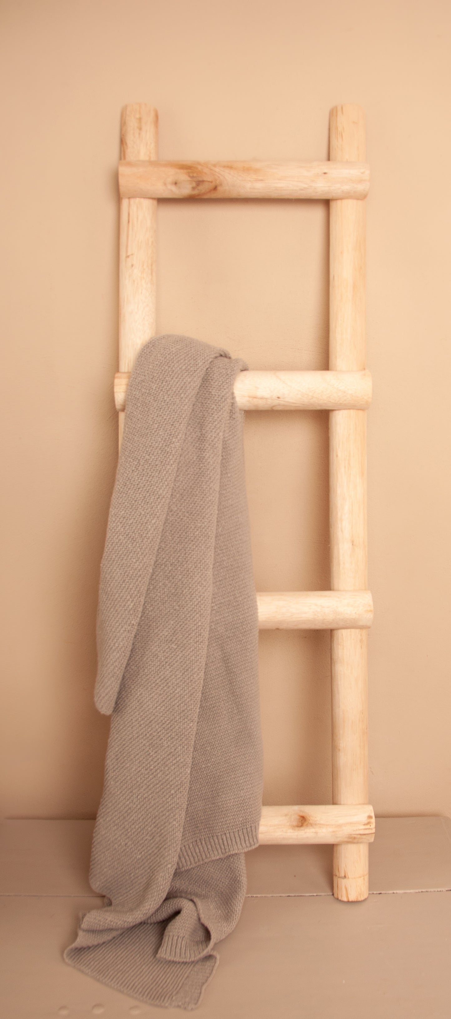 Decoratieve Houten Sierladder – Rustieke Charme en Veelzijdige Stijl