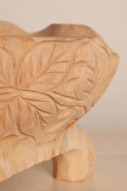 Houten Schaal – Natuurlijke Elegantie en Tijdloze Functionaliteit