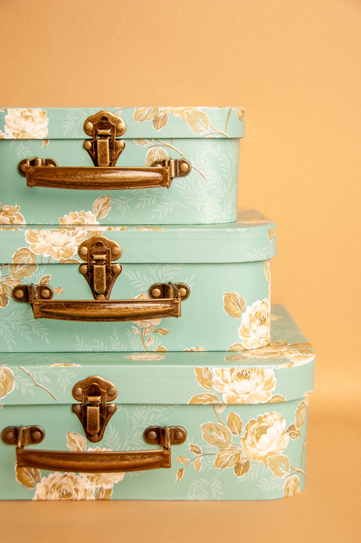 Set van 3 Koffertjes – Stijlvolle Opslag en Vintage Charme