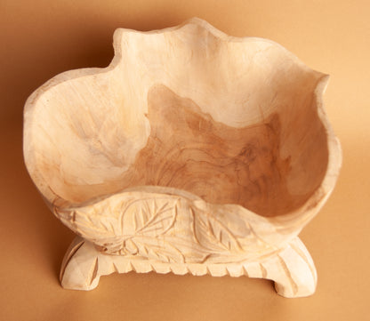 Houten Schaal – Natuurlijke Elegantie en Tijdloze Functionaliteit