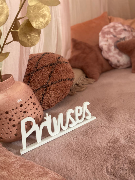 Roze Metalen Vaas – Stijlvolle Kleurrijke Accentuering voor je Interieur