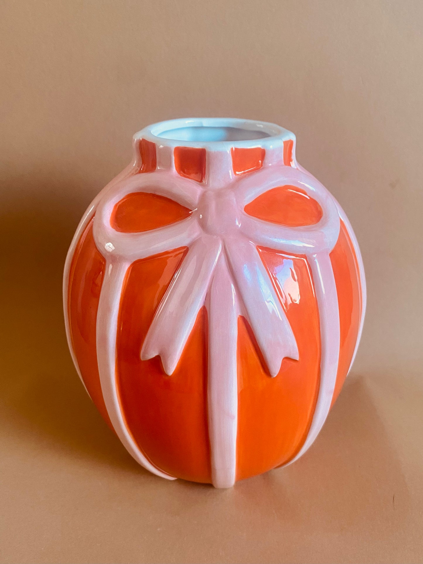 Gekleurde vaas – stijl en kleur voor elk interieur!