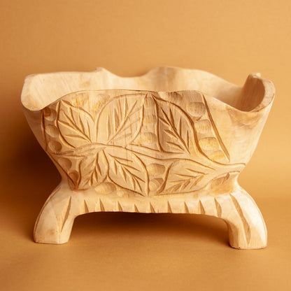 Houten Schaal – Natuurlijke Elegantie en Tijdloze Functionaliteit